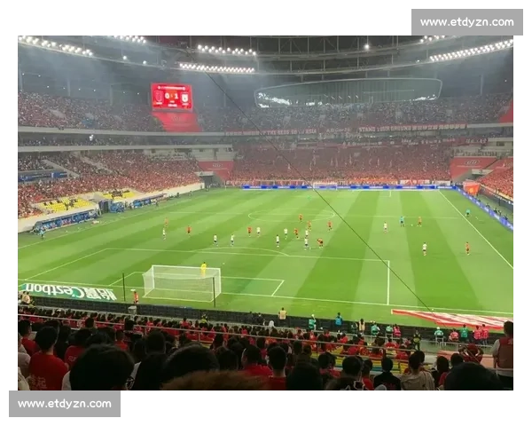 震撼！无人机视角下的中超球场，直播画面美轮美奂